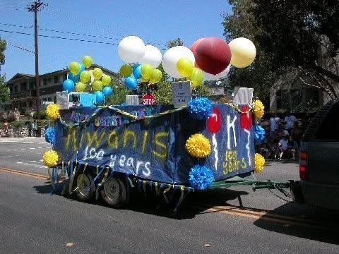2015 Sierra Madre Kiwanis 4th of July Float